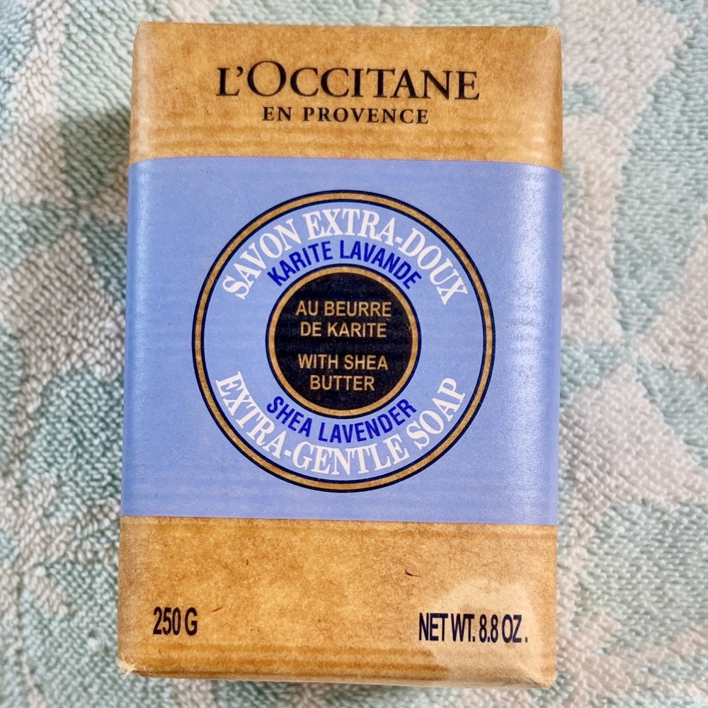 L'OCCITANE SHEA LAVENDER SOAP LARGE 250 G